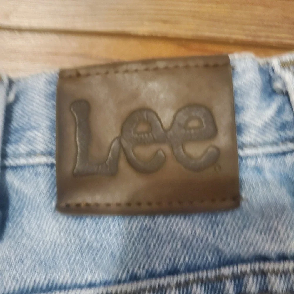 Vintage Y2K Lee Mens Baggy Loose Denim DISTRESSED Jean Shorts Size 34 Jorts